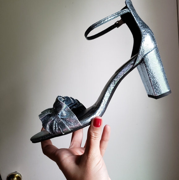 NWOT Kenneth Cole ruffled blue sparkle heels - Picture 7 of 16